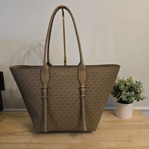 Michael Kors Moore Large Buckle Tote